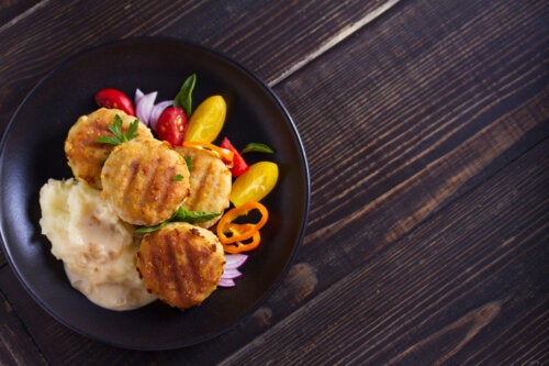 Potato and Tuna Fish Cakes: Ideal for Your Children's Dinner