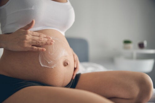 Natural Cosmetics for Pregnant Women