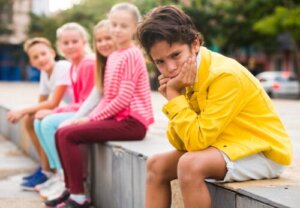 What if My Child Doesn't Make Friends In the Summer?