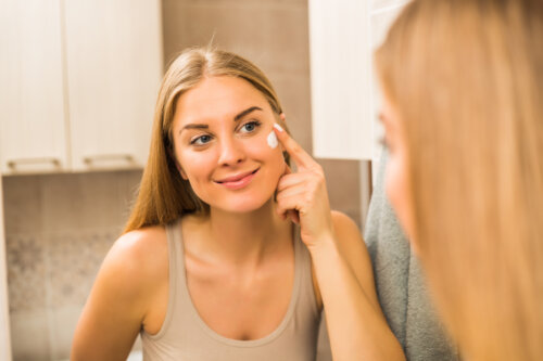 The Cosmetic Routine Most Recommended by Dermatologists