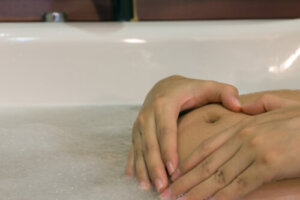 Can I Take Hot Baths During Pregnancy?