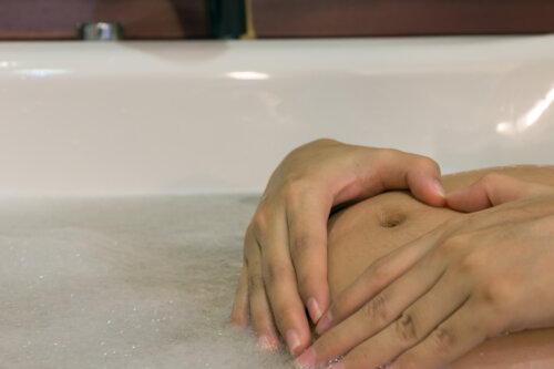 Can I Take Hot Baths During Pregnancy?
