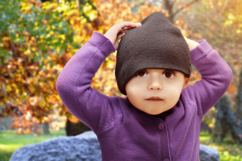 How to Dress Your Baby for the In-Between Seasons