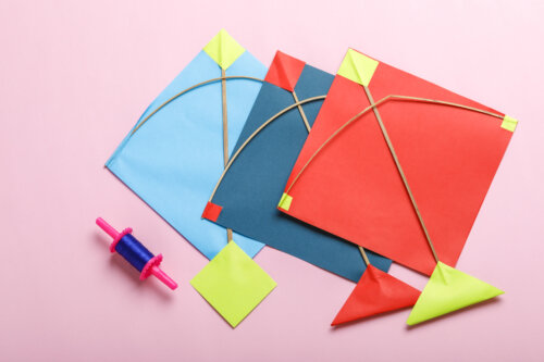 5 Crafts to Make Flying Kites