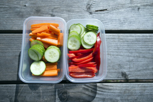 3 Tips for Carry Out BLW with Reusable Food Containers