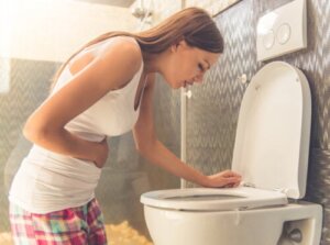 Nausea and Vomiting During Pregnancy: How Care for Your Teeth