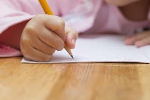 13 Tips to Help Children Improve Their Handwriting
