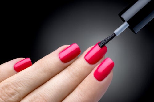 Painted Nails and Childbirth: What You Should Know
