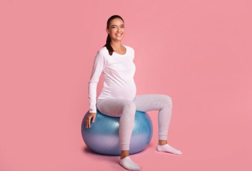 5 Ball Exercises for Pregnant Women