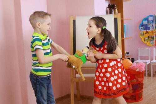 When to Get Involved in Arguments Between Siblings?