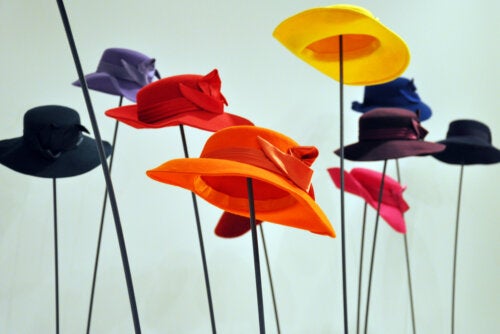 6 Thinking Hats: A Dynamic to Foster Creativity