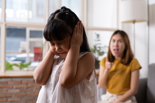 11 Phrases You Should Never Say to Your Children