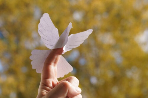 4 Crafts to Work on Values with Children