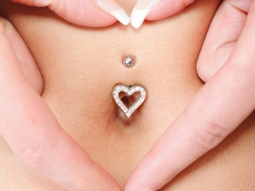 Navel Piercings During Pregnancy: Answer Your Questions