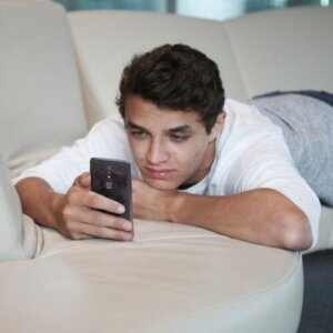 The Relationship Between Feelings of Loneliness and Social Media Addiction?