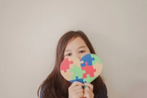 Autistic Masking: What Does It Consist Of?