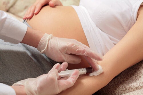 What Is Non-Invasive Prenatal Testing and What Does It Detect?