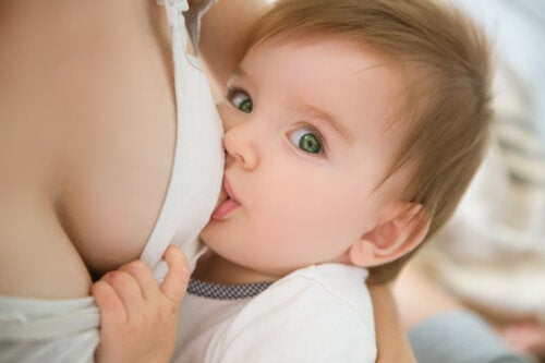 The Benefits of Prolonging Breastfeeding
