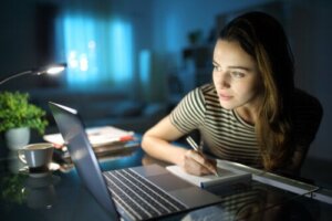 7 Keys to Encourage Responsibility in Adolescents