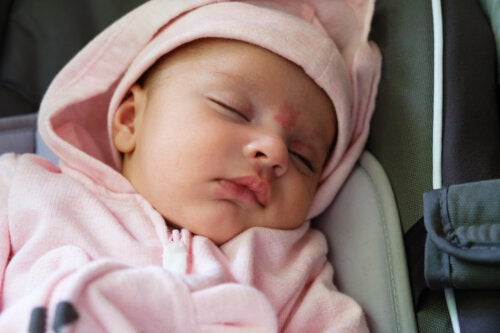Angel Kisses and Stork Bites: All About These Red Spots on Babies