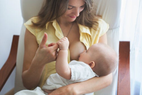 The Relationship Between Breastfeeding and a Baby's Immune System