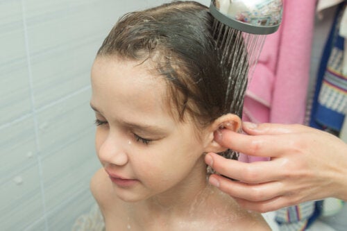 10 Tricks to Teach Children to Clean Their Ears