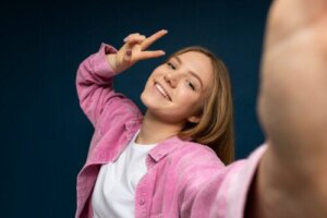 5 TikTok Dental Challenges that Are Dangerous for Teens