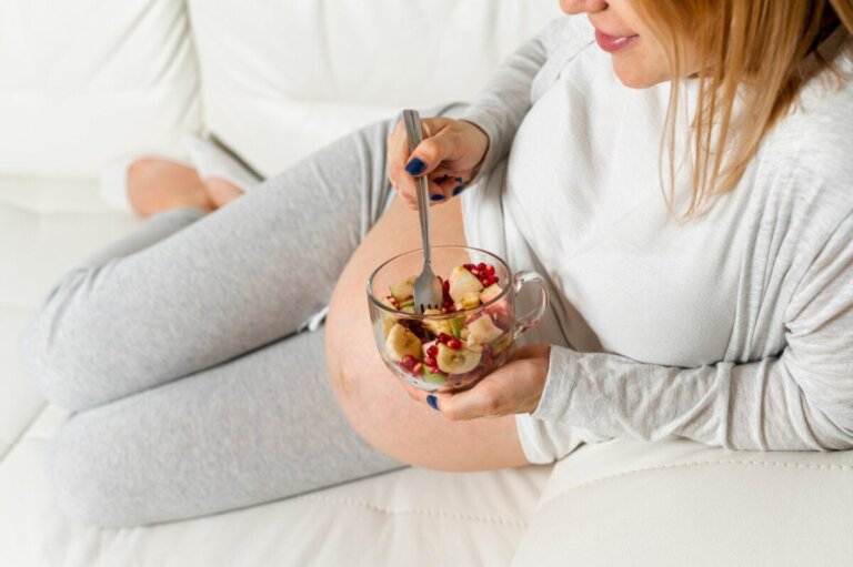 Pregnancy Diet and Allergies in Babies: Can They Be Prevented?